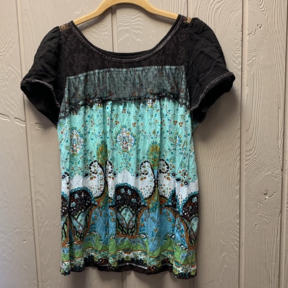 Bila Shirt - Picture 2 of 9